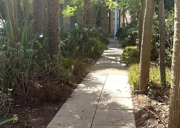 Apartamento Jardin Marenda - 2 Bedroom Flat With Idyllic Garden In Old Town - In Antibes