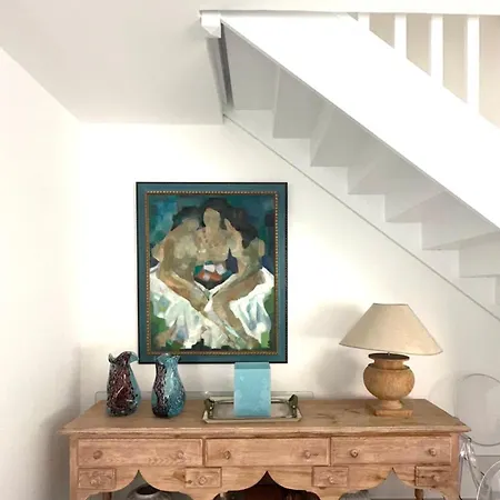 Jardin Marenda - 2 Bedroom Flat With Idyllic Garden In Old Town - In 아파트